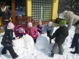 ŚNIEGOWE PISANKI