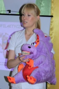 AKADEMIA ZDROWEGO UŚMIECHU