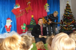 ŚWIĄTECZNE KOLĘDOWANIE