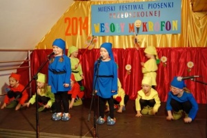 KRASNALE I WESOŁY MIKROFON