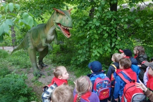 ODWIEDZINY U DINOZAURÓW