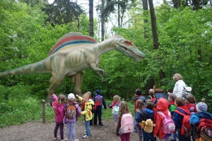 ODWIEDZINY U DINOZAURÓW