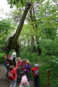 ODWIEDZINY U DINOZAURÓW