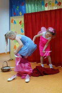 KABARET HORROREK ZAPRASZA