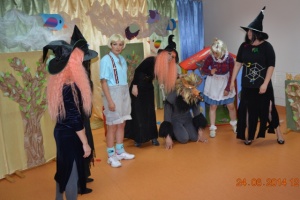 TEATR RODZICÓW PRZEDSTAWIA JASIA I MAŁGOSIĘ