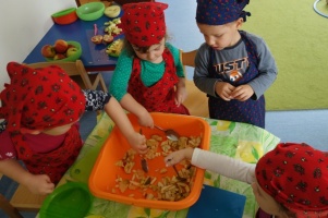 OWOCOWE KUCHCIKOWO U ŻABEK