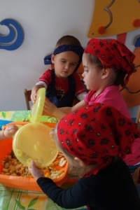 OWOCOWE KUCHCIKOWO U ŻABEK