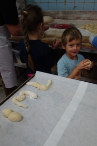 JAK POWSTAJE SMACZNY CHLEBEK