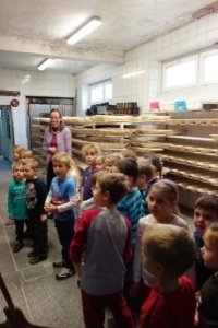 JAK POWSTAJE SMACZNY CHLEBEK