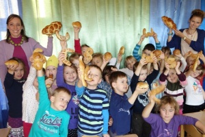 JAK POWSTAJE SMACZNY CHLEBEK
