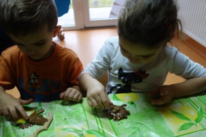 PIERNICZKOWE  UPIĘKSZANIE