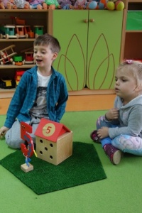 KRASNALE WKRACZAJĄ W KRAINĘ LICZB