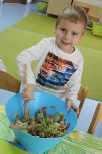 PYSZNA SAŁATKA DLA BABCI IDZIADKA