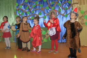 CZERWONY KAPTUREK DLA BABCI I DZIADKA