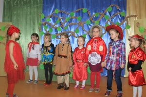 CZERWONY KAPTUREK DLA BABCI I DZIADKA
