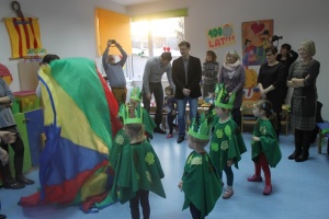 CZERWONY KAPTUREK DLA BABCI I DZIADKA